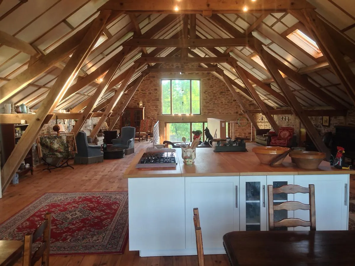 Chambres D'Hotes Le Bouleau Goutrens Bed & Breakfast